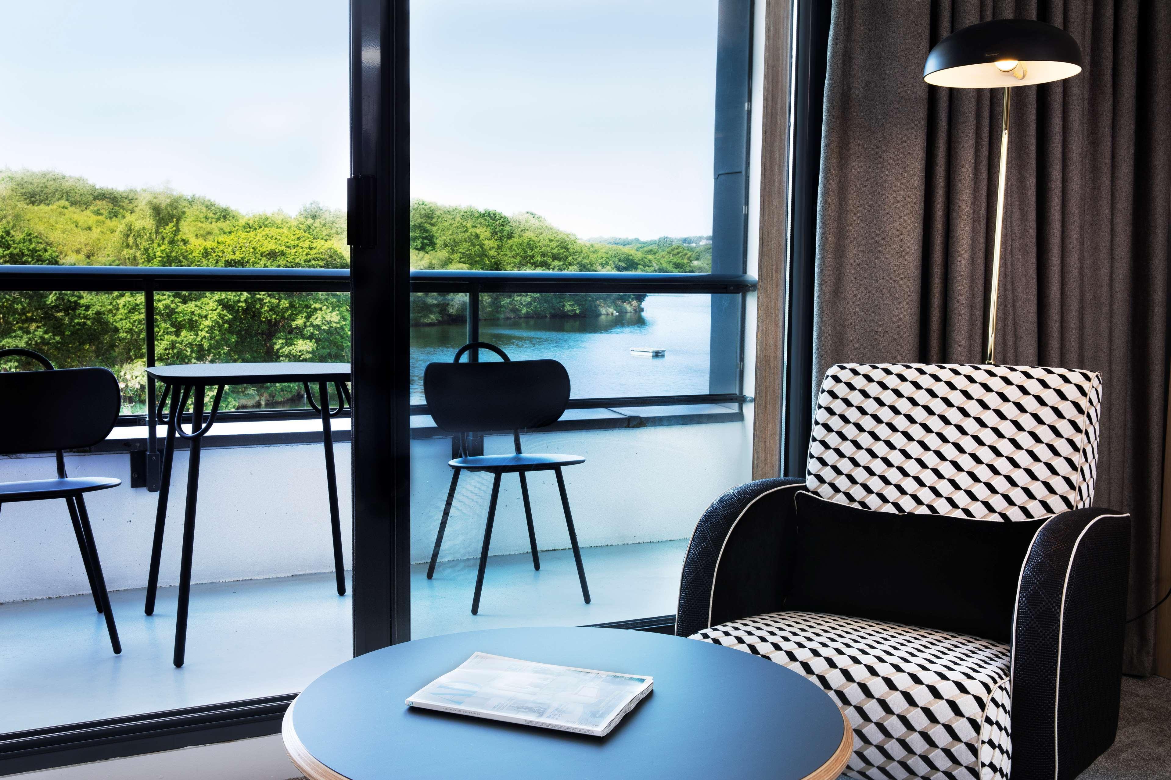 Best Western Plus Hotel Les Rives Du Ter Лармор-Плаж Екстер'єр фото