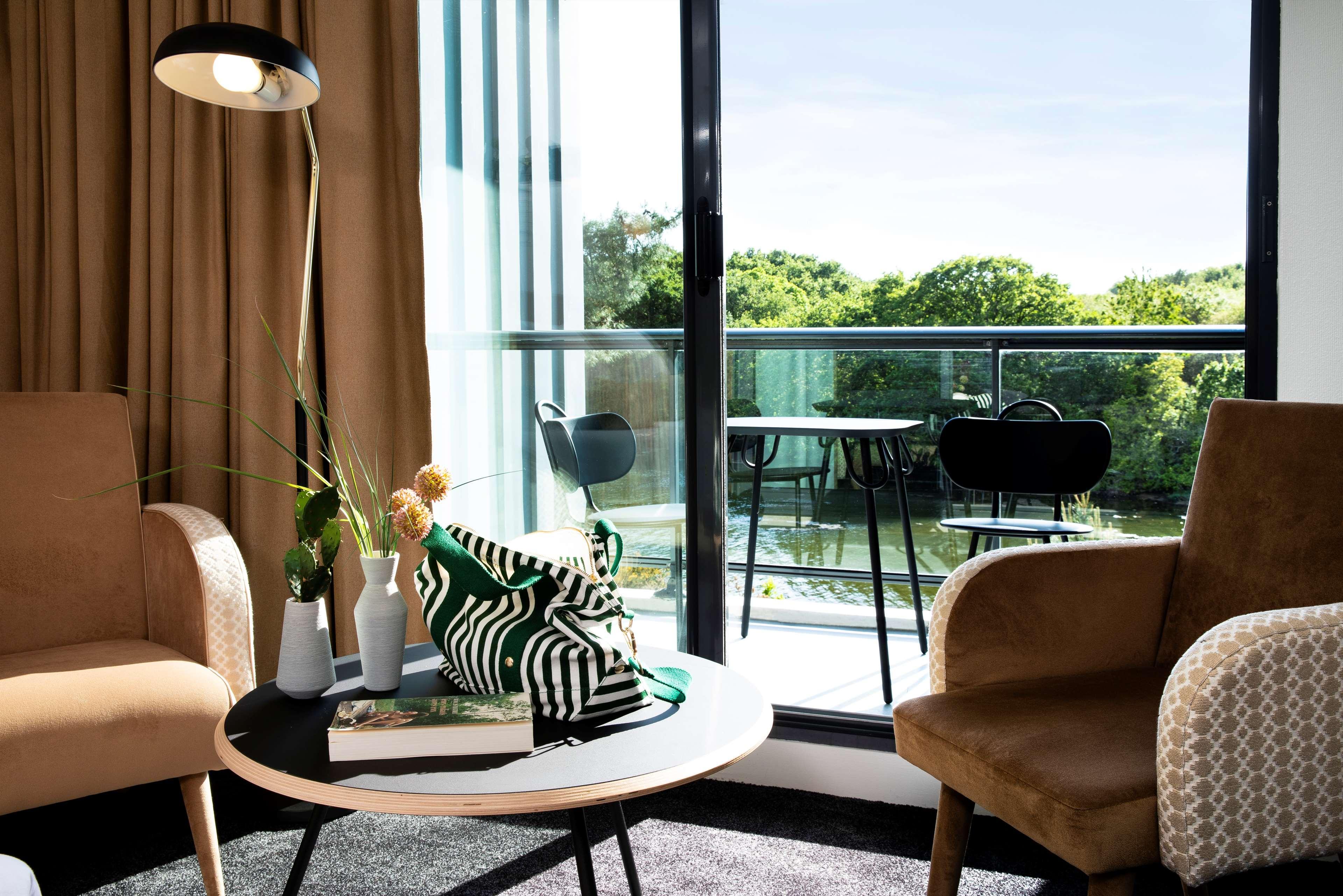 Best Western Plus Hotel Les Rives Du Ter Лармор-Плаж Екстер'єр фото