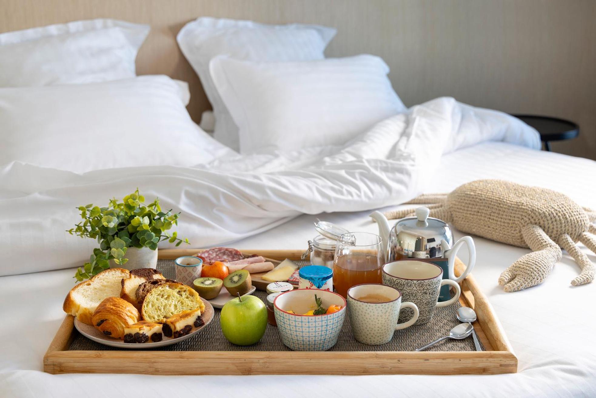 Best Western Plus Hotel Les Rives Du Ter Лармор-Плаж Екстер'єр фото